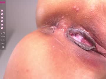 girl
        princessasiana cam image #1210218