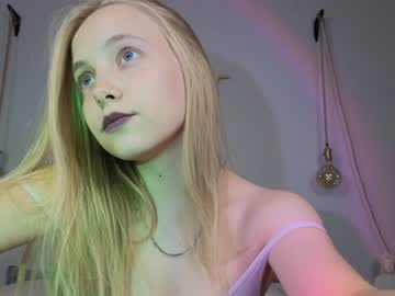 girl
        appr0ved cam image #1676414