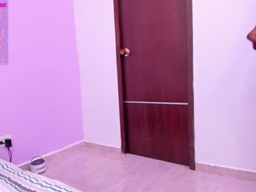couple
        nikita_love69 cam image #1850320