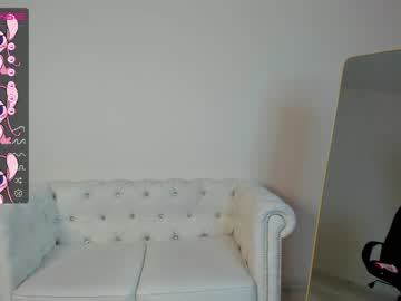 girl
        oliviabr0wn cam image #316760