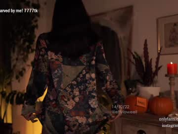 girl
        effyloweell cam image #32812