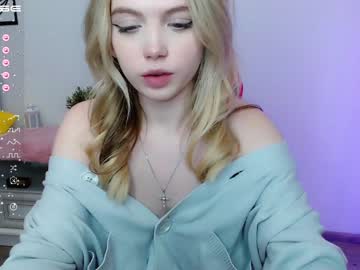 girl
        small_blondee cam image #981278