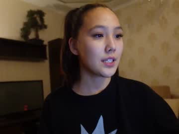 girl
        binnawon cam image #117754