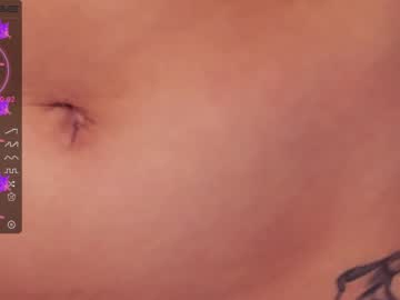 girl
        yumi_uwu cam image #1407835