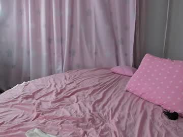 girl
        _mito_69 cam image #2075447