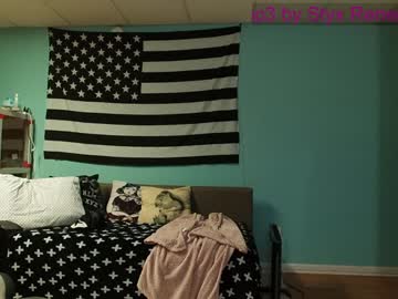 girl
        anabelleleigh cam image #2048454