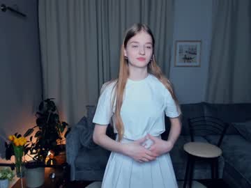 girl
        _magic_smile_ cam image #3079993