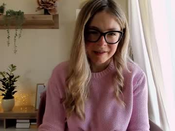 girl
        bestgirl_ofthe_neighborhood cam image #662240