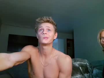 couple
        fitsexyboii cam image #3488965