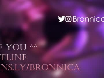 girl
        bronnica cam image #2160206