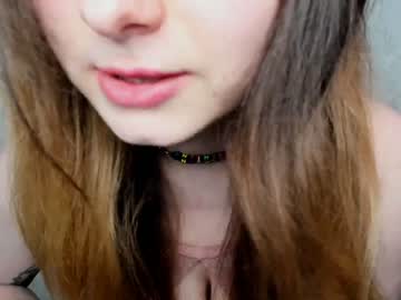girl
        oladushek18 cam image #879154