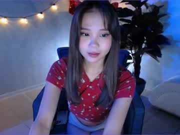 girl
        juliabeng1 cam image #505431