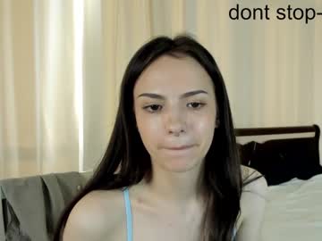 girl
        vexxix_ cam image #1714319