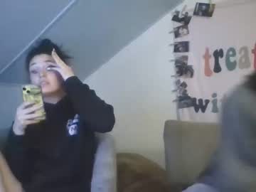 girl Milf & Teen Sex Cam Girls with aloura44