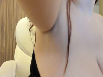girl
        merxoxo cam image #2737121