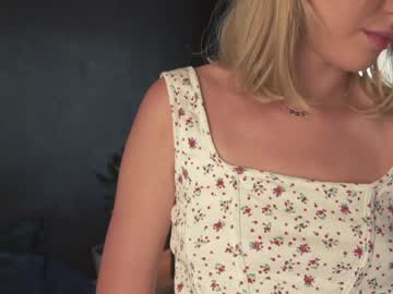 girl
        infinitysoul_ cam image #1893491