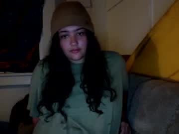 girl
        guccimycucci cam image #1114964