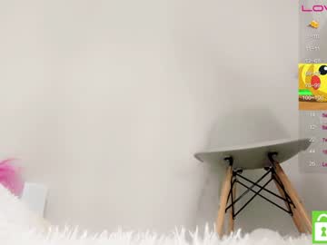 girl
        kitana_ray cam image #1344034