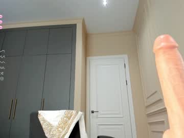 girl
        sweetfox_365 cam image #2328026