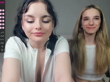 girl
        cute_caprice cam image #1961477