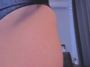 girl
        just_lilu cam image #2876515