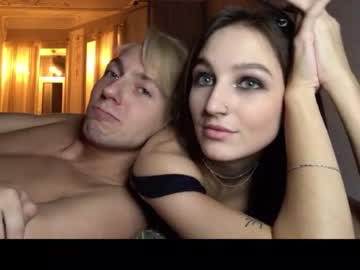 couple Milf & Teen Sex Cam Girls with witch_witch99