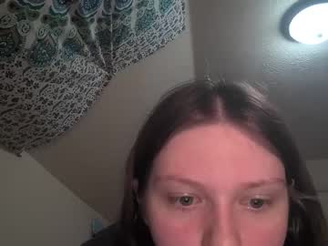 girl
        astridbaker69 cam image #3355951