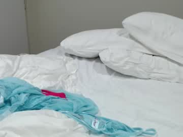 girl
        hornypetitegirl77 cam image #657336