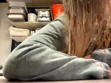 girl Milf & Teen Sex Cam Girls with smokesluts88