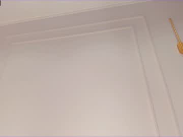 girl
        suma_ren cam image #1334745