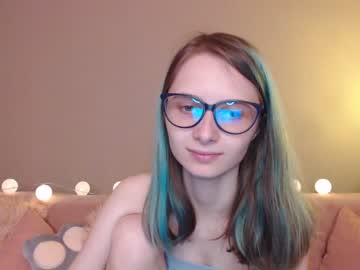 girl
        elven__magic cam image #1618367
