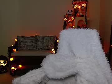 girl
        thekittykatbar cam image #2730767