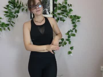 girl
        teresabriggs cam image #2278189
