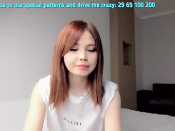 girl
        shy_dy cam image #2273025