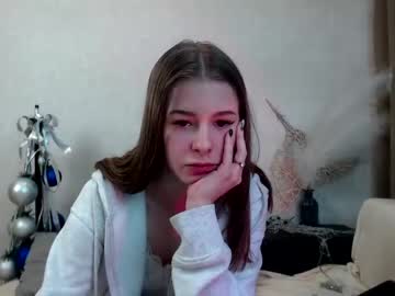 girl
        emily_kimm cam image #890952