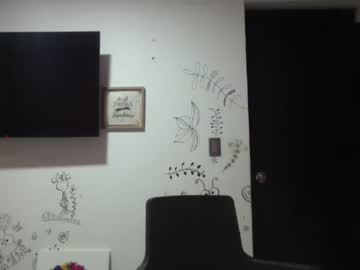 girl Milf & Teen Sex Cam Girls with sami_hot10