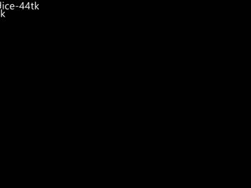 couple
        cassie_palmer cam image #2179431