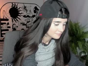 girl
        lonelly_lolly98 cam image #263329
