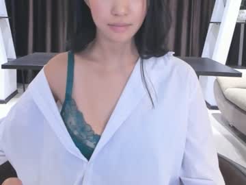 girl
        hinakura_lim cam image #1757281