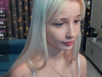 girl
        erleneganter cam image #3275131