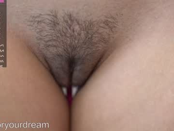 girl
        dovia cam image #612773