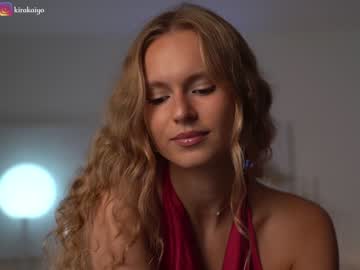 girl
        chillwithkira cam image #2518782