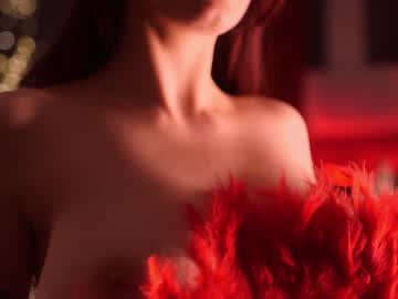 girl
        lorienn cam image #3161376