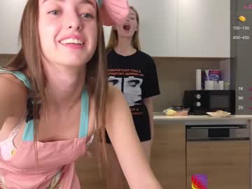 girl
        look_at_show cam image #2496201