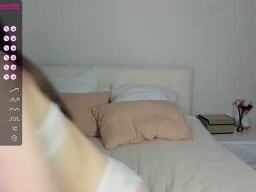 girl
        cute_caprice cam image #2167674