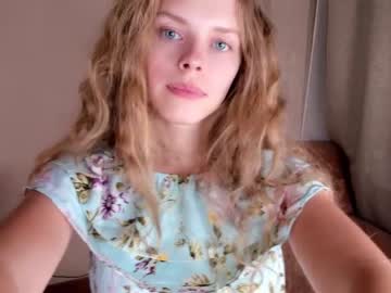 girl
        nataly_hello cam image #2790058