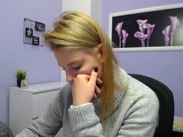 girl Milf & Teen Sex Cam Girls with julie_wayne