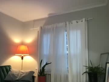 girl
        littlesugarpea cam image #2728309