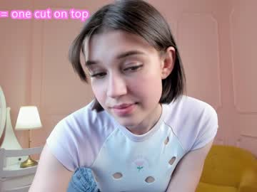 girl Milf & Teen Sex Cam Girls with courteney_