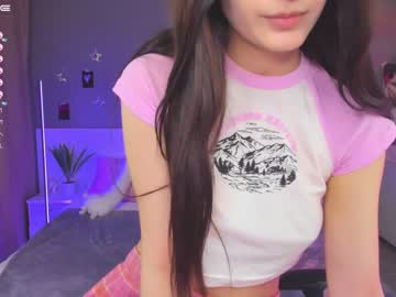 girl
        katie_cooperr cam image #1579767